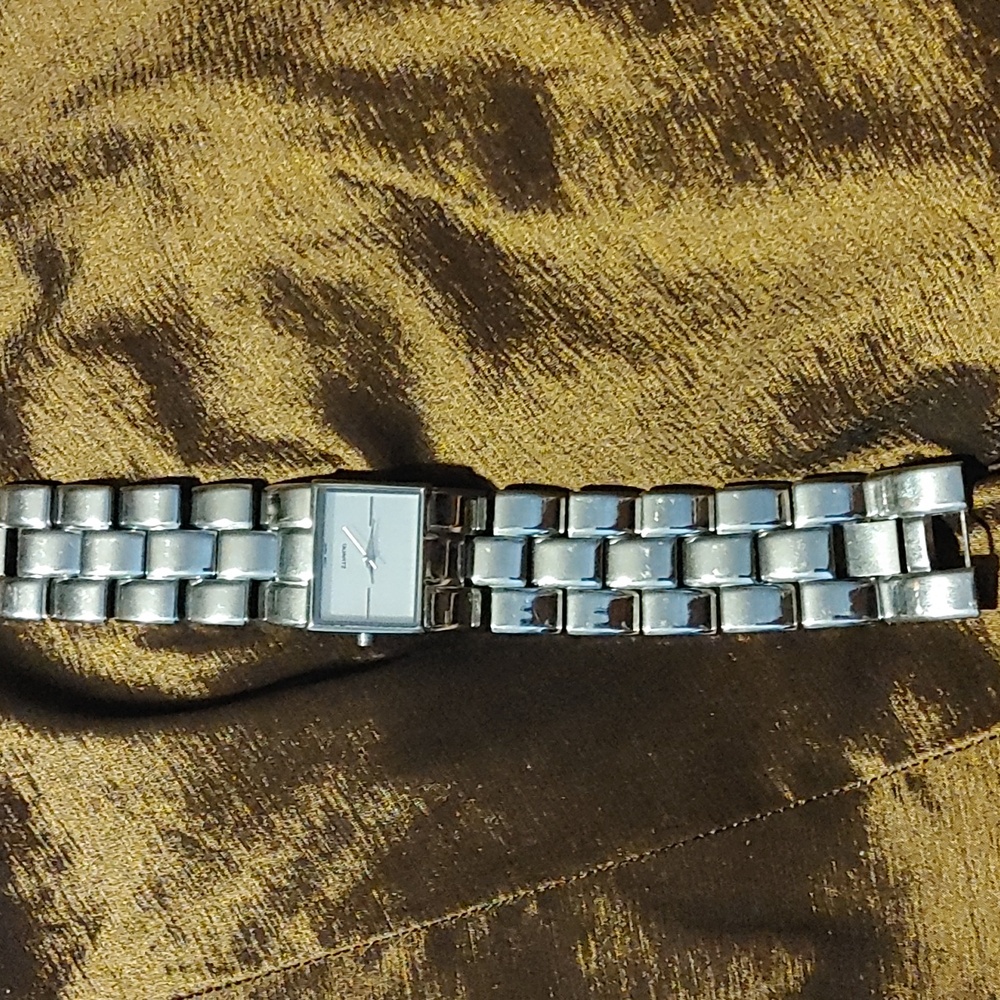 3/$25 Quartz Watch - Picture 2 of 5